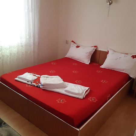 Casa Iza Apartment Baile Herculane Bagian luar foto